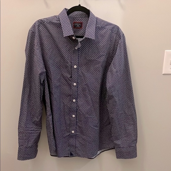 UNTUCKit Casual Button Down Shirt Long Sleeves Size Large Navy Blue & Red Print - Picture 1 of 8